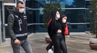 Canlı yayında uyuşturucu madde içen 2 şahıs tutuklandı