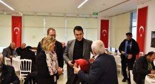 Dündar, mahalle muhtarları ve temsilcileri ile buluştu