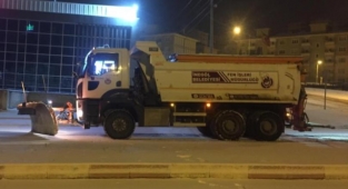 İnegöl Belediyesi tüm personeliyle sahada