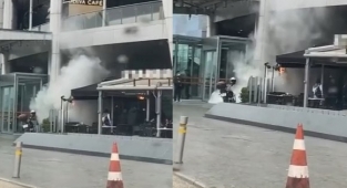 Kahve zincirinde yangın tüpü kazası