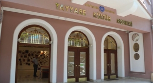 Karneyi getiren 'Kırmızı Duvar'ı seyredecek