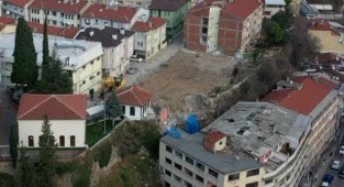 Kavaklı'da yıkımlar sürüyor