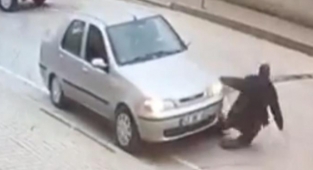 Otomobilin çarptığı çocuk hayatını kaybetti
