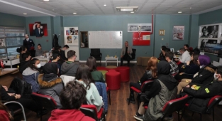 Başkan Sertaslan gençlerle bir araya geldi