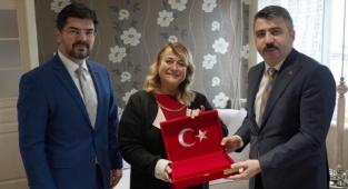 Başkan Yılmaz’dan şehit ailesine kandil ziyareti