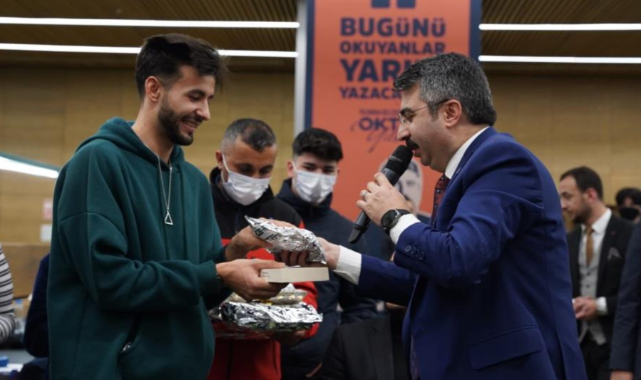 Bu kütüphane bir yıldır uyumuyor