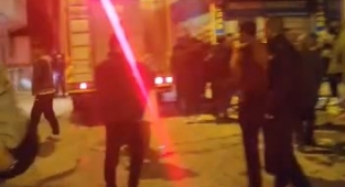 Küçük tüp patladı, yangın çıktı