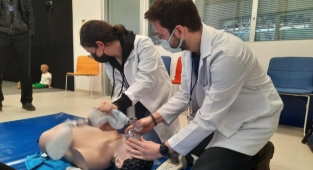 Lise öğrencilerine ‘Tıp Kariyer Kampı’