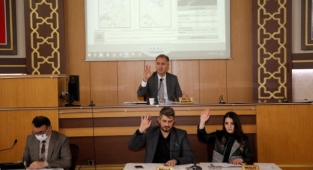 Osmangazi’de bir metruk bina daha yıkıldı