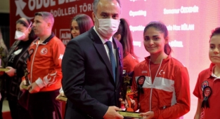 Sporun yıldızlarına ödül