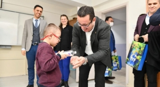 Başkan Kanar’dan gönülleri ısıtan ziyaret