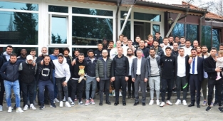 Bursasporlu futbolcular kahvaltıda buluştu