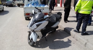 Çarptığı yaralıyı hastaneye götürürken yolda bıraktı