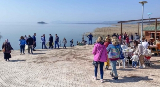 Eskikaraağaç Leylek Köyüne ziyaretçi akını