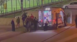 Halı sahada maç yaparken aniden fenalaştı
