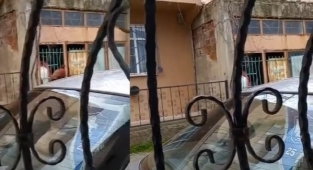Hırsızlar girdiler ama çıkamadılar