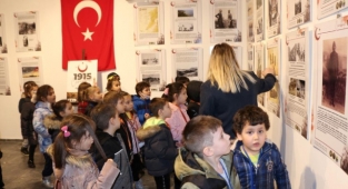 İnegöl, Çanakkale sergisine akın ediyor