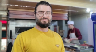 İnternetten askıda yemek uygulaması başlattı
