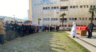 Kadın hakim için Adliyede tören düzenlendi