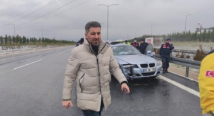 Kayganlaşan otoyolda feci kaza: 1 ölü, 3 yaralı