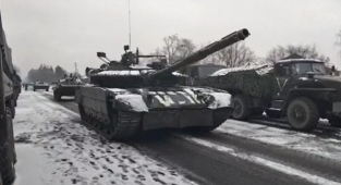 Rus tankları Kiev bölgesinde ilerliyor