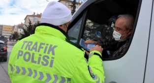 Sürücü belgelerinin değişiminde son tarih 31 Aralık