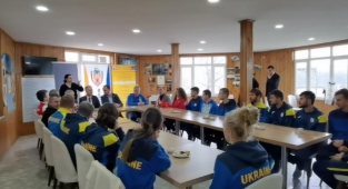 TİESF Başkanı Ukraynalı sporcuları ziyaret etti