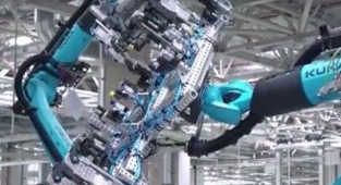 TOGG'da robotlar provalara başladı