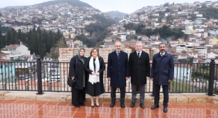Başkanı Şahin'den tarihi dönüşüme övgü