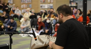 Ünlü sanatçıdan 'Kütüphane Haftası'na özel konser
