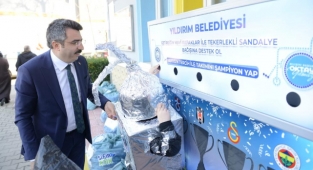 Yıldırımlı miniklerden mavi kapak kampanyasına tam destek