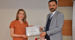 Yoğun bakım hemşirelerine sertifika