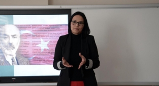 Yüreklerde Akif, dillerde hürriyet