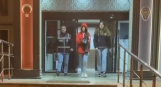 4 gündür aranan genç kız annesine teslim edildi