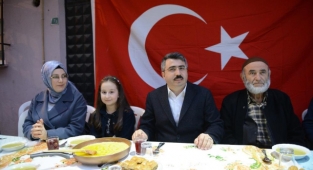 Başkan Yılmaz, iftar sofralarına misafir oluyor