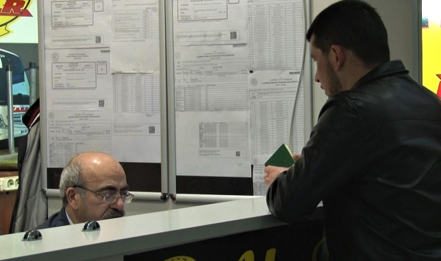 Bayram tatili öncesi otogarlarda bilet yoğunluğu