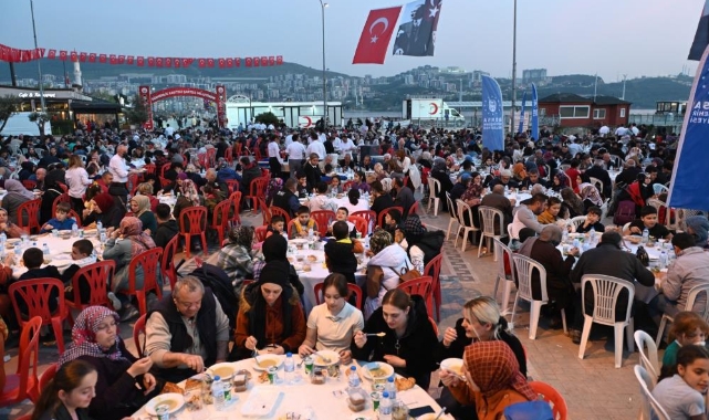 Gemlik’te denize nazır iftar