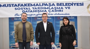 Gönüller bir sofralar ayrı