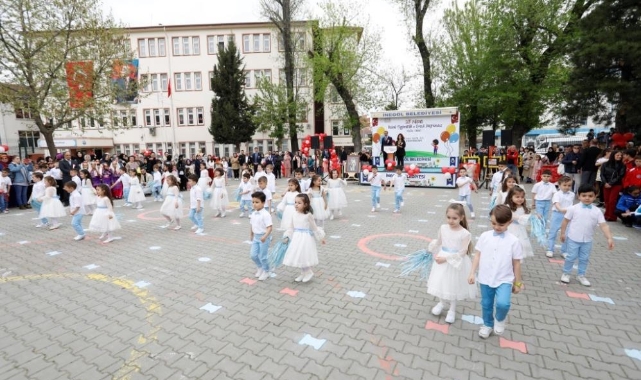 İnegöl'de 23 Nisan coşkusu