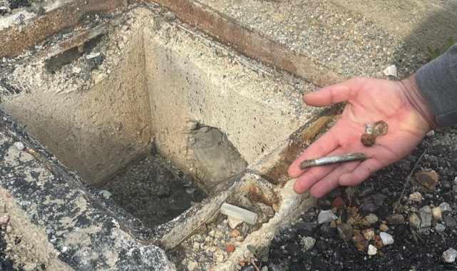 İznik’te 1 gecede 12 rögar kapağı çalındı