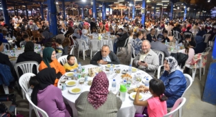 Karacabey'de iftar bereketi