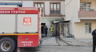 Market deposunda yangın paniği
