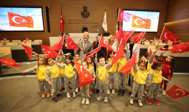 Mecliste bayram coşkusu