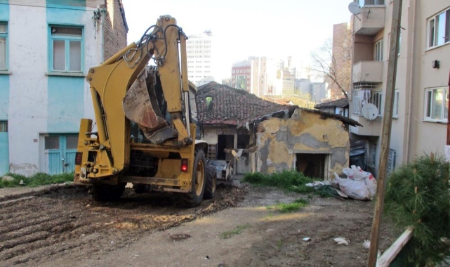 Metruk binalar yıkılıyor mahalleler nefes alıyor