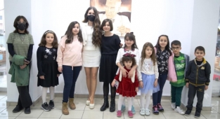 Minik ressamların sergisi tam not aldı