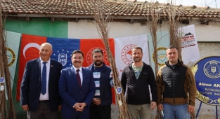 Mudanyalı çiftçiye Trabzon hurması desteği
