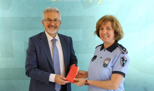 Nilüfer’de fikir üreten personele ödül