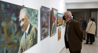 Nilüfer’de kursiyerler çalışmalarını sergiledi