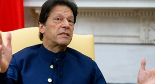 Pakistan Başbakanı Imran Khan görevden alındı