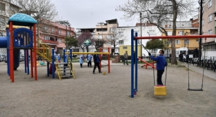 Parklara bahar dokunuşu